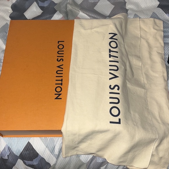 Louis Vuitton Handbags - Louis Vuitton speedy 35 Brown leather handbag